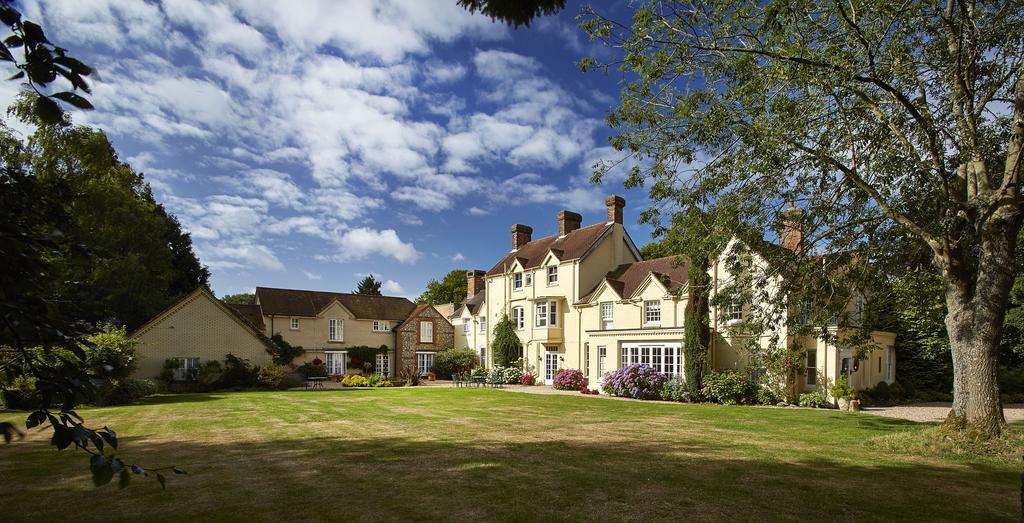 Esseborne Manor Hotel Hurstbourne Tarrant Bagian luar foto