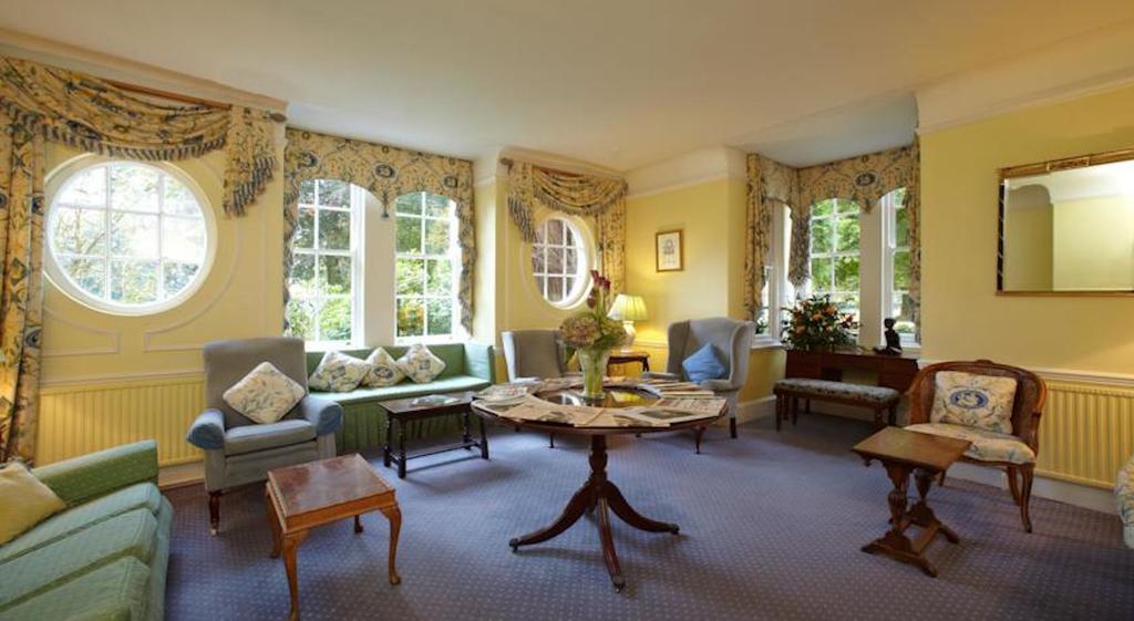 Esseborne Manor Hotel Hurstbourne Tarrant Bagian luar foto